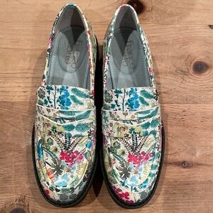 NWOT Franco Sarto Balin Floral Preppy Lug Sole Chunky Penny Loafers Size 5.5M